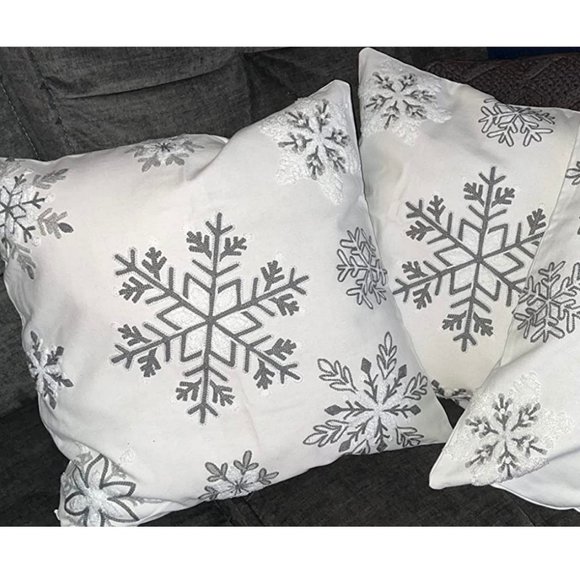 Snowflake Christmas Pillow Covers Set Decorative Case Accent Holiday Xmas Decor - Picture 6 of 10
